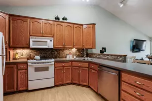 6303 Cavell Ct, Brooklyn Park, MN 55428 - Photo 3