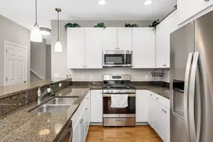 17710 Valley Cove Ct, Wayzata, MN 55391 - Photo 13