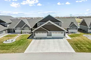 5900 31st St S, Fargo, ND 58104 - Photo 3
