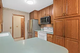 8081 Carmen Ave, Inver Grove Heights, MN 55076 - Photo 11