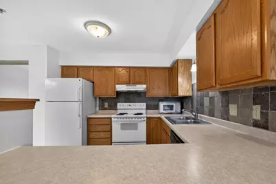 1826 Deerhaven Lane NE #16, Rochester, MN 55906 - Photo 9