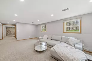 6655 Tanager Ln, Eden Prairie, MN 55346 - Photo 39