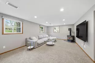 6655 Tanager Ln, Eden Prairie, MN 55346 - Photo 35