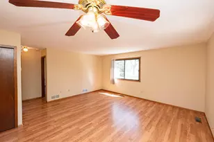 7552 15th Street Ln N, Oakdale, MN 55128 - Photo 31