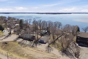 1250 E Shore Dr, Detroit Lakes, MN 56501 - Photo 29