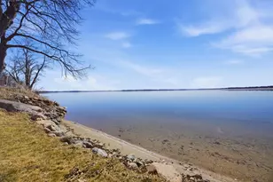 1250 E Shore Dr, Detroit Lakes, MN 56501 - Photo 27