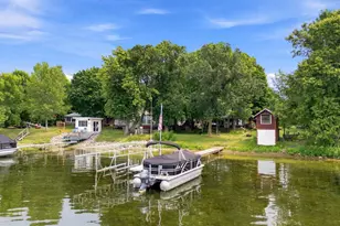1250 E Shore Dr, Detroit Lakes, MN 56501 - Photo 1