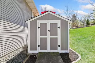 2566 Brittany Ln, Woodbury, MN 55125 - Photo 33
