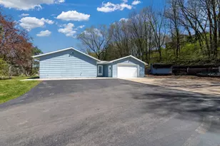 1001 W State St, Belle Plaine, MN 56011 - Photo 25