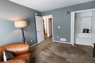 625 Wesley Commons Dr, Golden Valley, MN 55427 - Photo 9