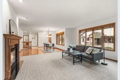 2608 E Princeton Avenue, Eau Claire, WI 54703 - Photo 9