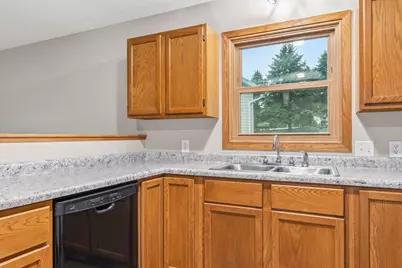 951 W Village Circle SE, Rochester, MN 55904 - Photo 23