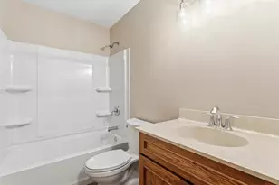951 W Village Circle SE, Rochester, MN 55904 - Photo 19