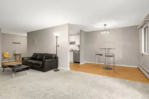 1304 W Medicine Lake Dr, Plymouth, MN 55441 - Photo 15