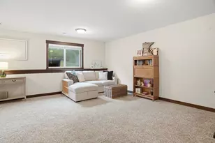 9112 Hamlet Ave S, Cottage Grove, MN 55016 - Photo 23