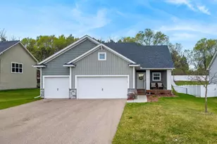 9112 Hamlet Ave S, Cottage Grove, MN 55016 - Photo 1