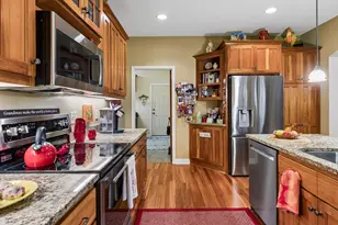 10736 Toledo Ln N, Brooklyn Park, MN 55443 - Photo 5