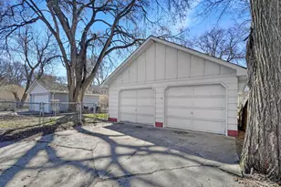 1127 8th Ave S, Fargo,  58103 - Photo 63