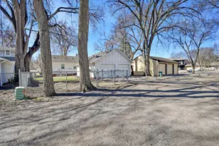 1127 8th Ave S, Fargo,  58103 - Photo 65