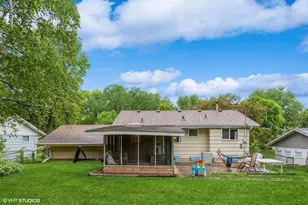 569 Riviera Dr, New Brighton, MN 55112 - Photo 29