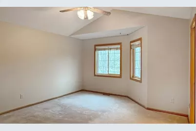885 Kimberly Lane, Chanhassen, MN 55317 - Photo 15