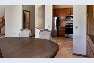 885 Kimberly Lane, Chanhassen, MN 55317 - Photo 9