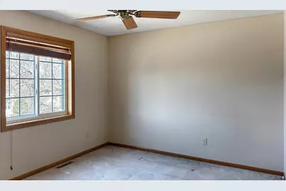 885 Kimberly Lane, Chanhassen, MN 55317 - Photo 19