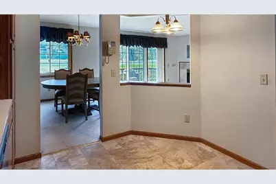 885 Kimberly Lane, Chanhassen, MN 55317 - Photo 11