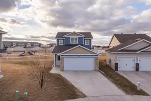 6661 21st St S, Fargo, ND 58104 - Photo 3