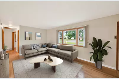 1283 Burke Avenue E, Maplewood, MN 55109 - Photo 3