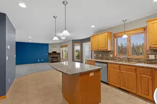 413 Georgetown Dr SE, Stewartville, MN 55976 - Photo 9