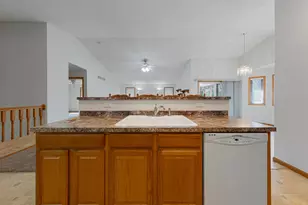 949 Rice St, Faribault, MN 55021 - Photo 17