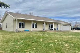 1625 2nd St NE, Bemidji, MN 56601 - Photo 5