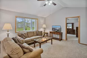 532 6th Ct NE, Cambridge, MN 55008 - Photo 11