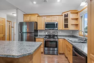 532 6th Ct NE, Cambridge, MN 55008 - Photo 7