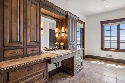 358 Ferndale Road S, Wayzata, MN 55391 - Photo 45