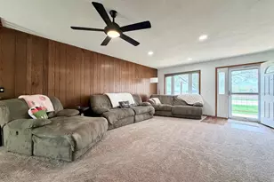 520 Frontier Rd, Brewster, MN 56119 - Photo 7