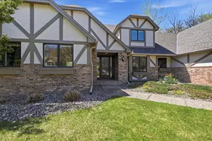 1316 Summit Oaks Dr, Burnsville, MN 55337 - Photo 3