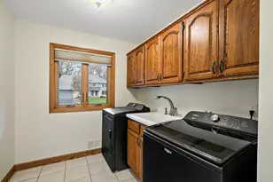1316 Summit Oaks Dr, Burnsville, MN 55337 - Photo 23