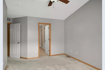 3049 Chamberlain Street N #6, Maplewood, MN 55109 - Photo 19