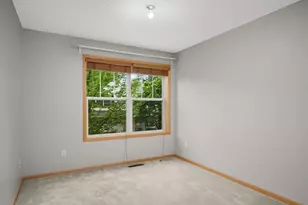 3049 Chamberlain Street N, Maplewood, MN 55109 - Photo 25