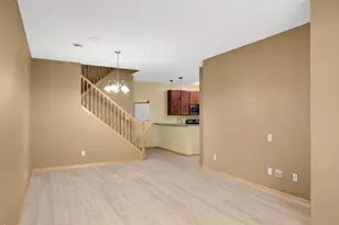 3049 Chamberlain Street N, Maplewood, MN 55109 - Photo 7