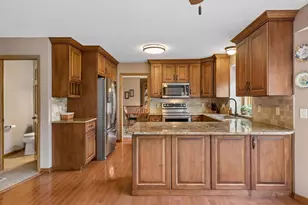 2470 Queensport Rd, Woodbury, MN 55125 - Photo 11