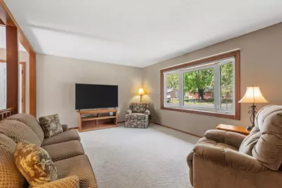 774 Vicky Lane, Circle Pines, MN 55014 - Photo 3