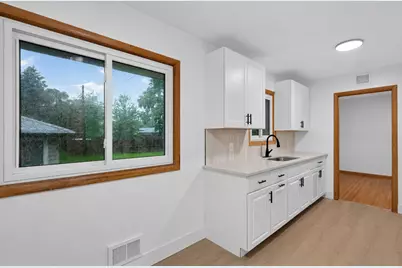 6231 France Avenue N, Brooklyn Center, MN 55429 - Photo 7