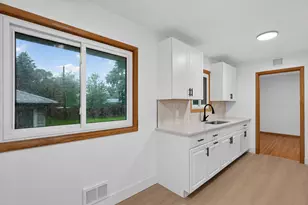 6231 France Ave N, Brooklyn Center, MN 55429 - Photo 7