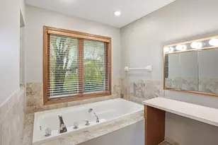 8361 W Lake Dr, Chanhassen, MN 55317 - Photo 21