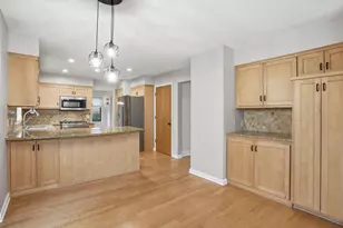 8361 W Lake Dr, Chanhassen, MN 55317 - Photo 13