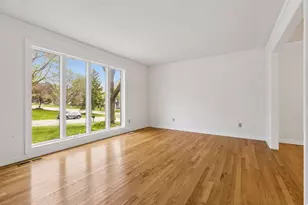 625 Alvarado Ln N, Plymouth, MN 55447 - Photo 7