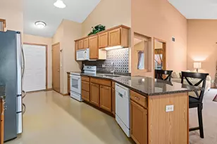 215 9th Ave N, South Saint Paul, MN 55075 - Photo 9